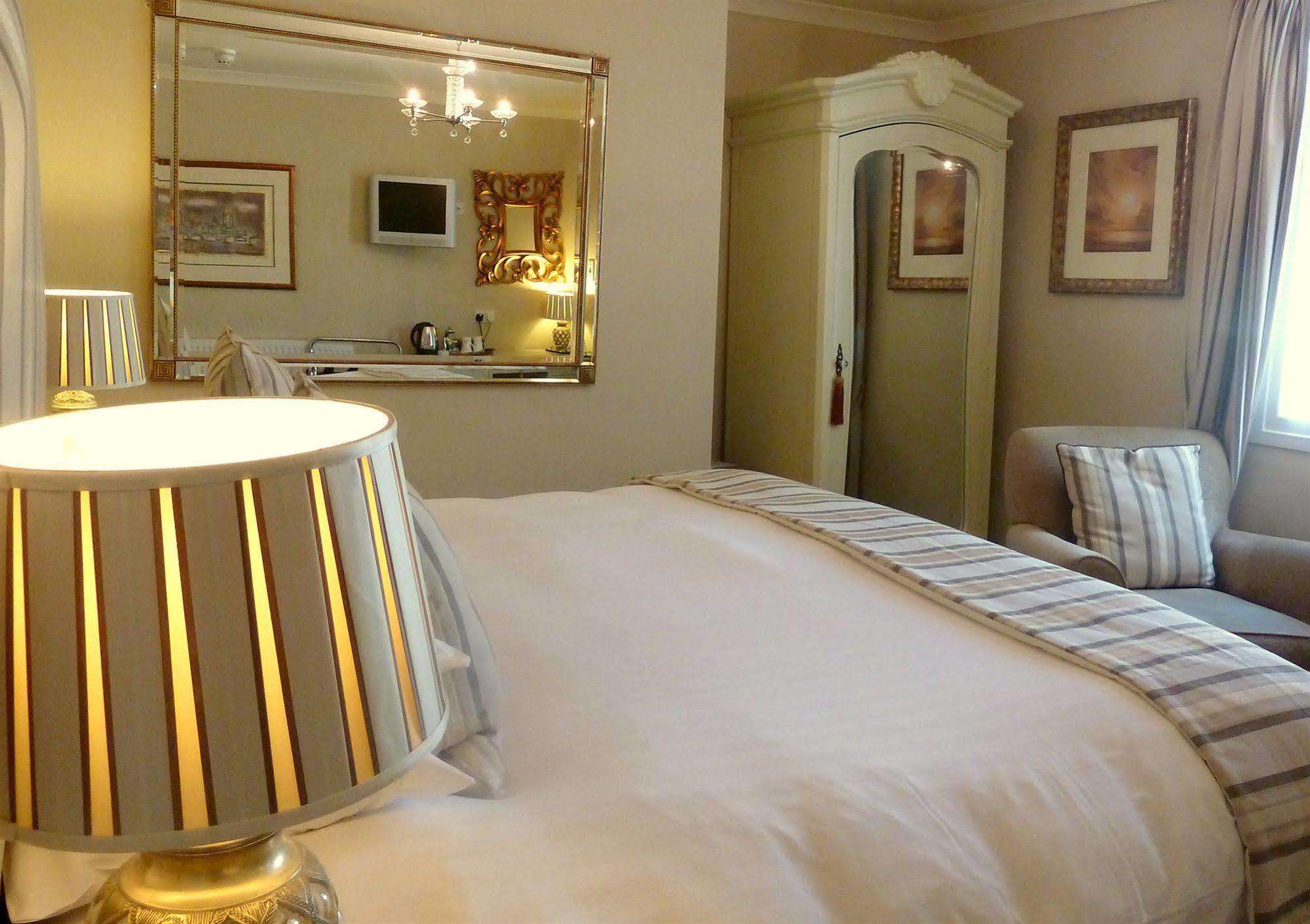 ザ サマヴィル - サウスウェスト B&B オブ ザ イヤー 2011 トーキー エクステリア 写真