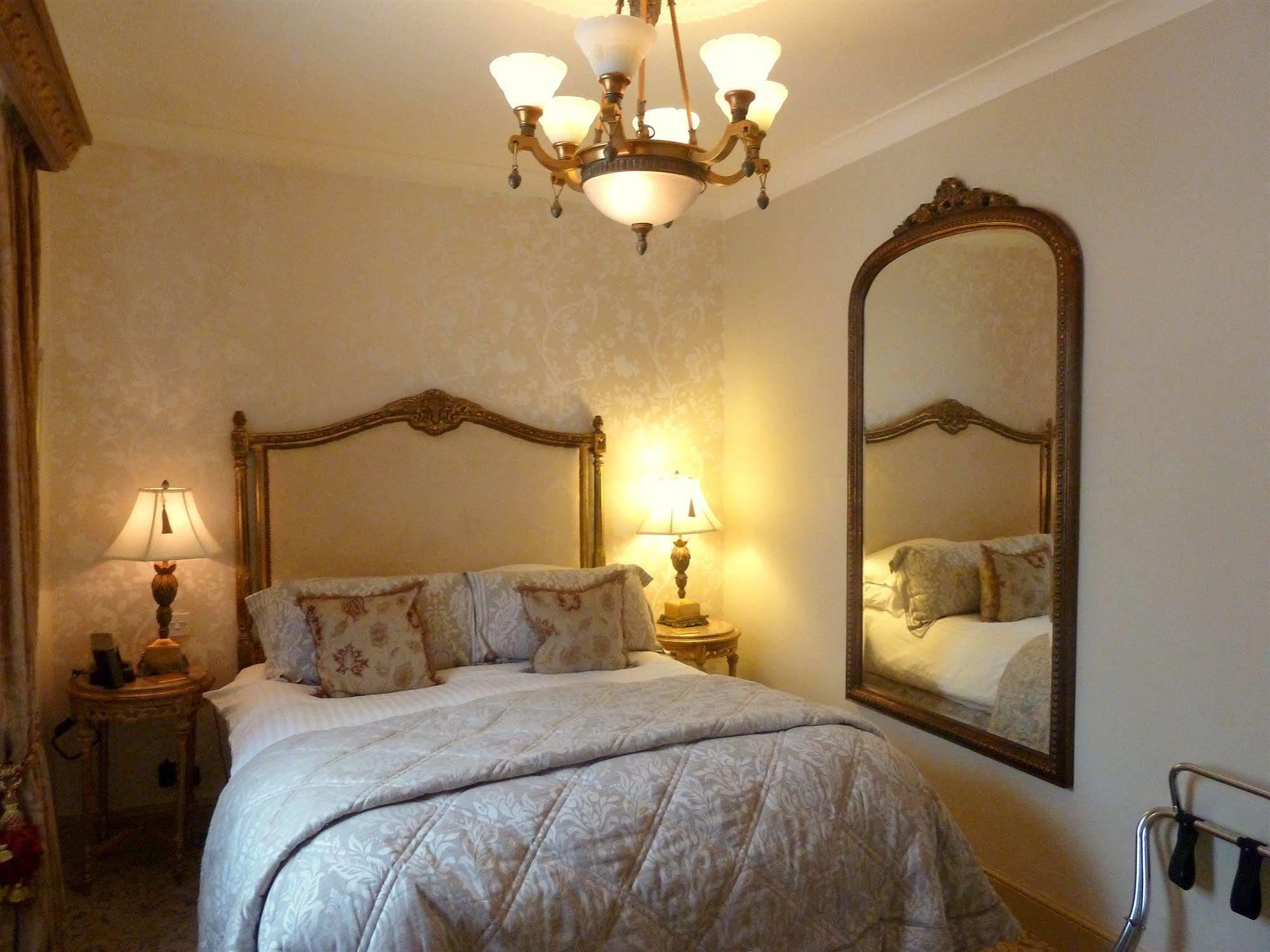 ザ サマヴィル - サウスウェスト B&B オブ ザ イヤー 2011 トーキー エクステリア 写真